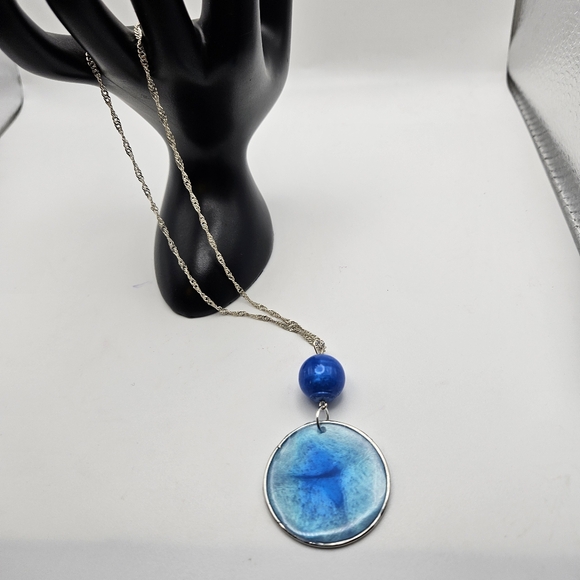 Pretty in Blue - Picture 2 of 2